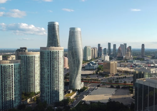 Mississauga Real Estate - Satheesan Kumarasamy and Vithya Satheesan